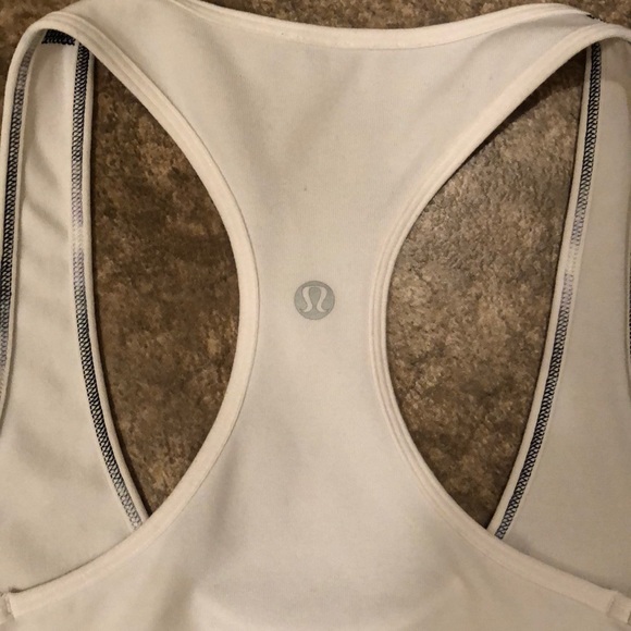 Lululemon multi-colored tank - Picture 4 of 4